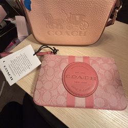 coach wristlet and small bag lot brand new with tags 80$