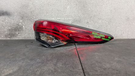 2020-2021-2022-2023-2024 TOYOTA HIGHLANDER RIGHT TAIL LIGHT OEM USED #11357