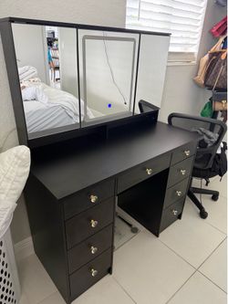 Makeup Vanity