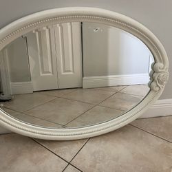 White Mirror