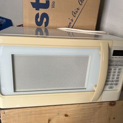 Microwave clean and big
