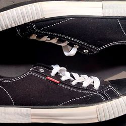 Women's Levi's Shoes Size 8  $20