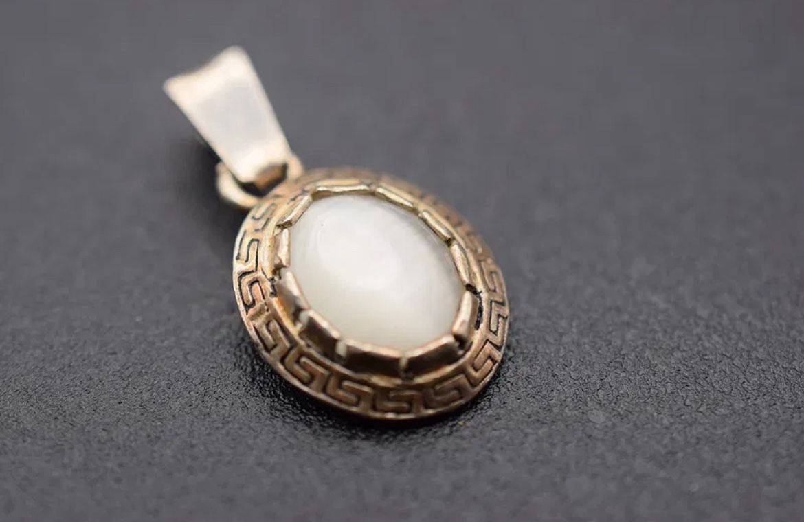 Mother of Peral Sterling Silver 925 Pendant