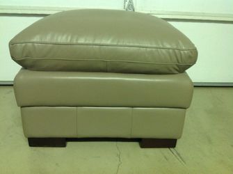 Beautiful Leather Real Lether Ottoman Brand New