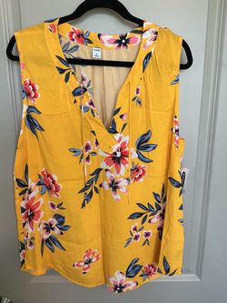 Old Navy Floral Sleeveless Blouse XL