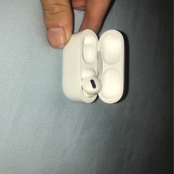 AirPods Pro Right Side And Case