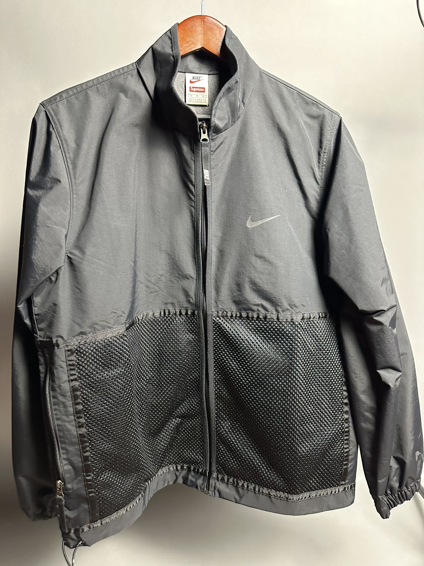 Supreme Nike Trail Running Jacket Size M for Sale in San Supreme Nike Trail Running Jacket Size M for Sale in San