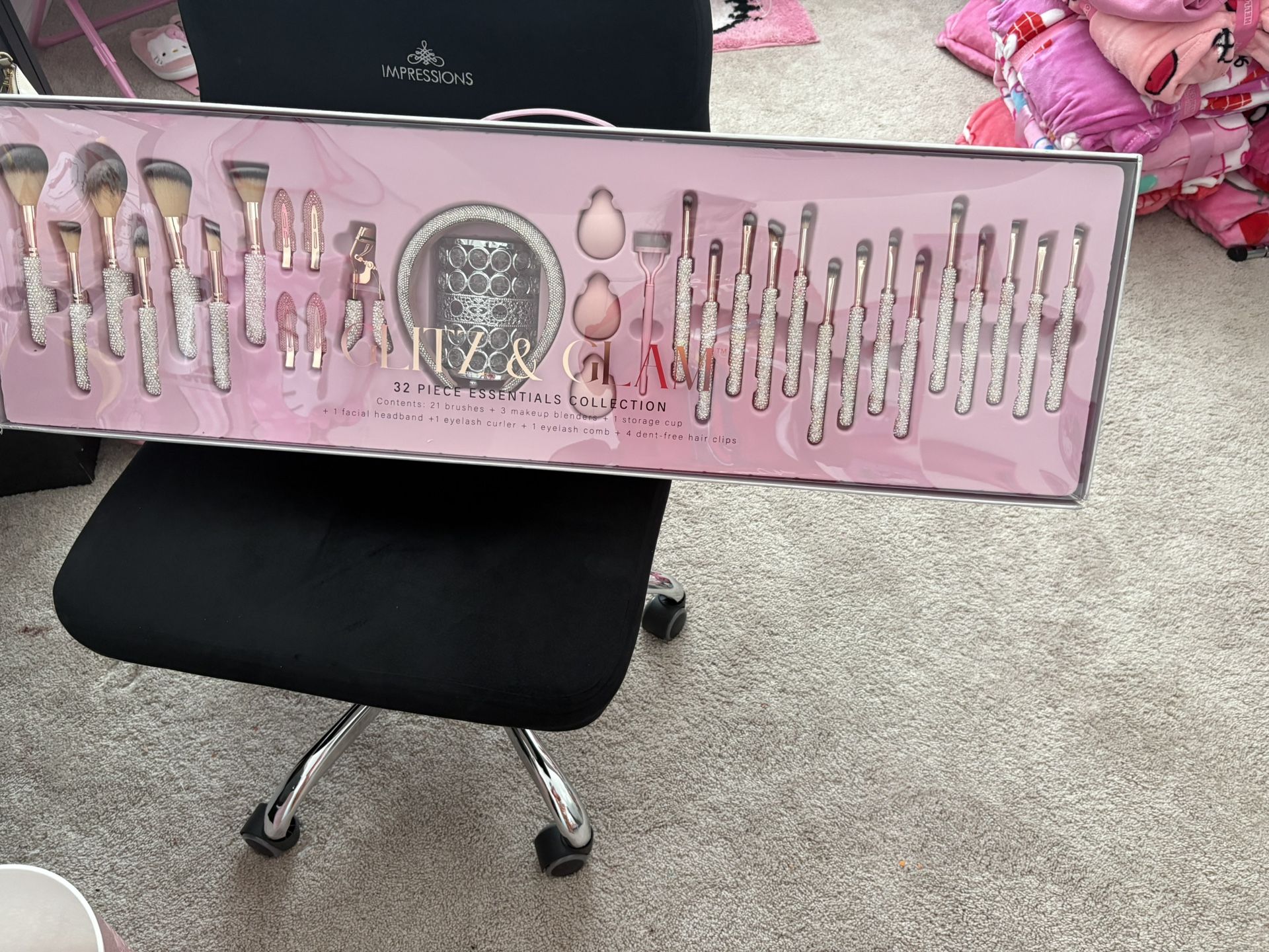 Glitz And Glam Makeup Brushes