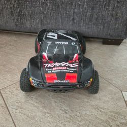 10th Scale Traxxas Slash VXL 4×4