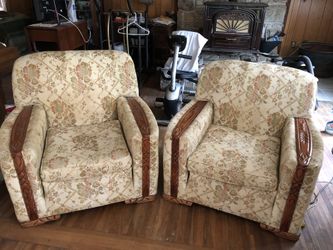 Antique oversized chairs (cherry)