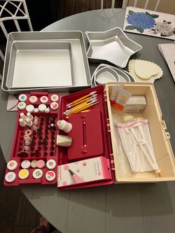 Wilton Cake Decorating Supplies
