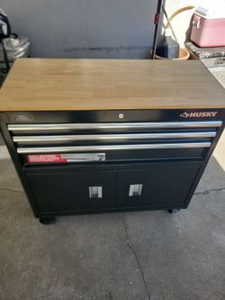 Husky tool box