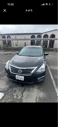 Nisan Altima