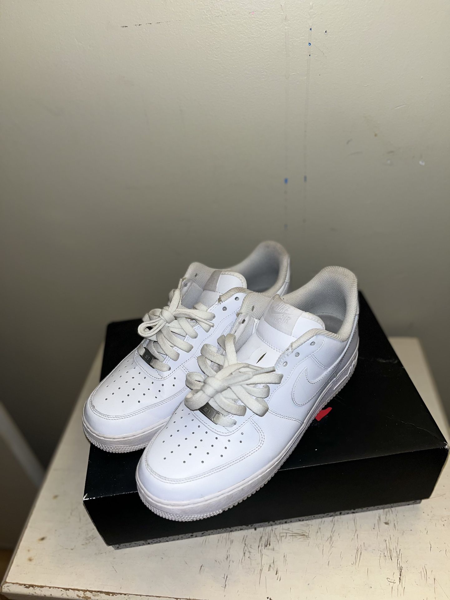 All White Af1 Size 9.5 Men’s