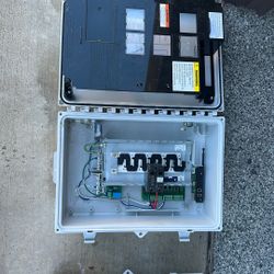 Enphase IQ Combiner 4’s