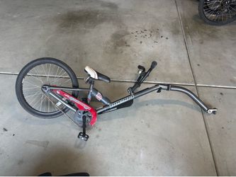 Kid bike trailer
