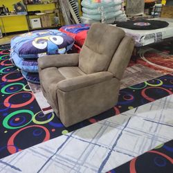 Power Rocking Recliner 