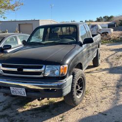 1999 Toyota Tacoma