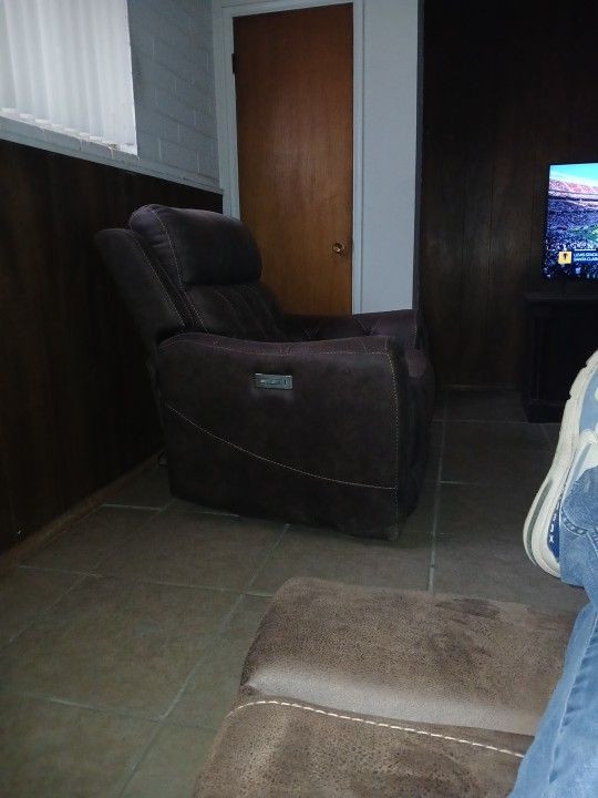 Nesecito Mandar Unos Muebles A Mexico