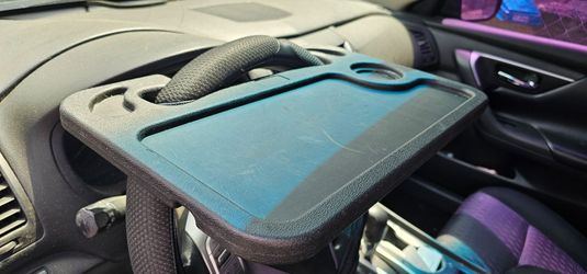 Steering wheel tray
