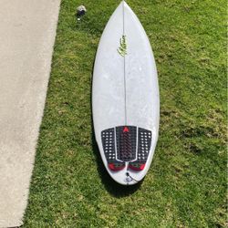 Surfboard 
