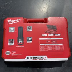 Milwaukee 49-66-7012 19PCSHOCKWAVE Impact Duty™ 1/2" Drive SAE Deep 6 Point Socket Set