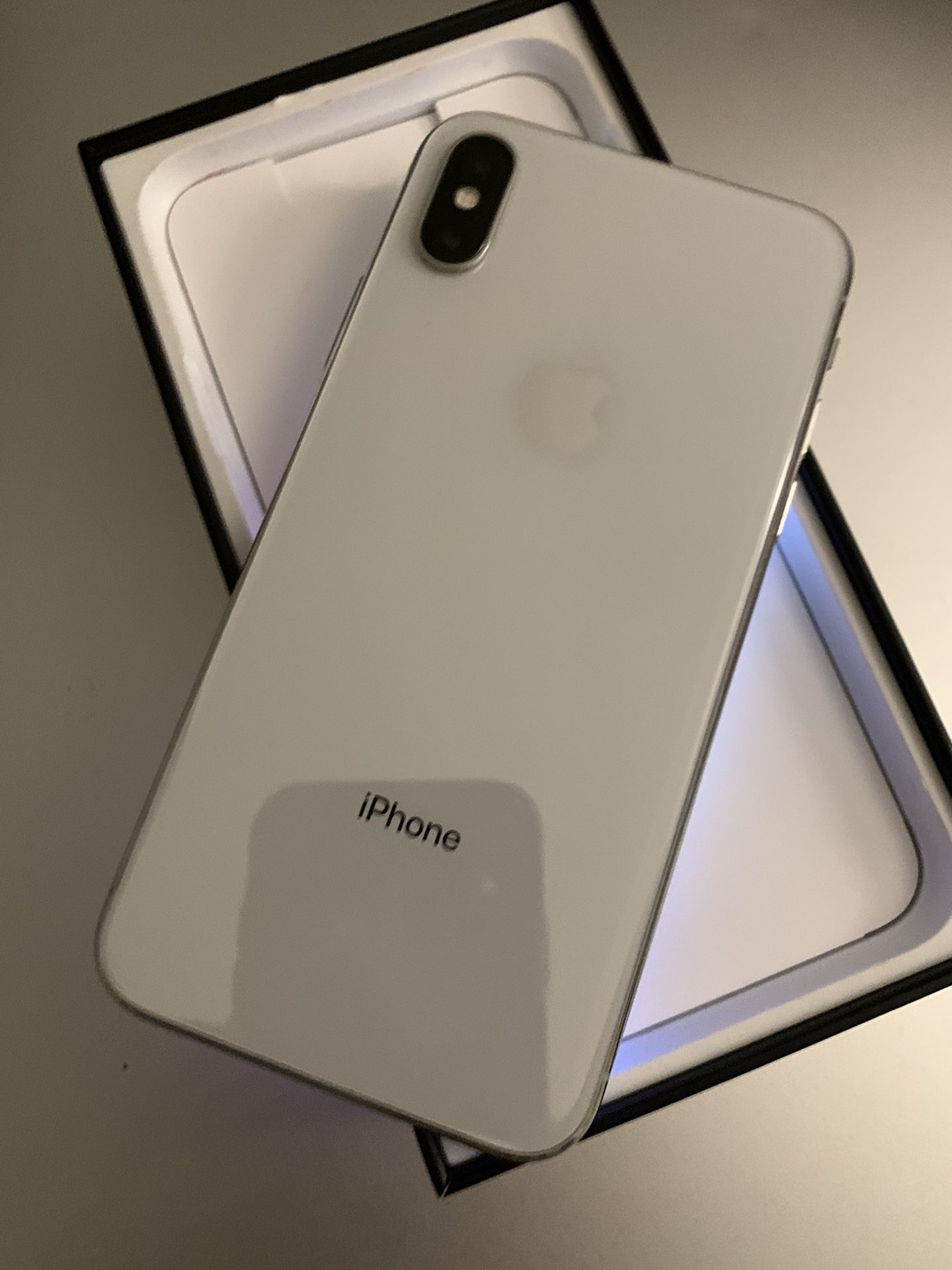 Iphone XS Silver 64GB ANY CARRIER