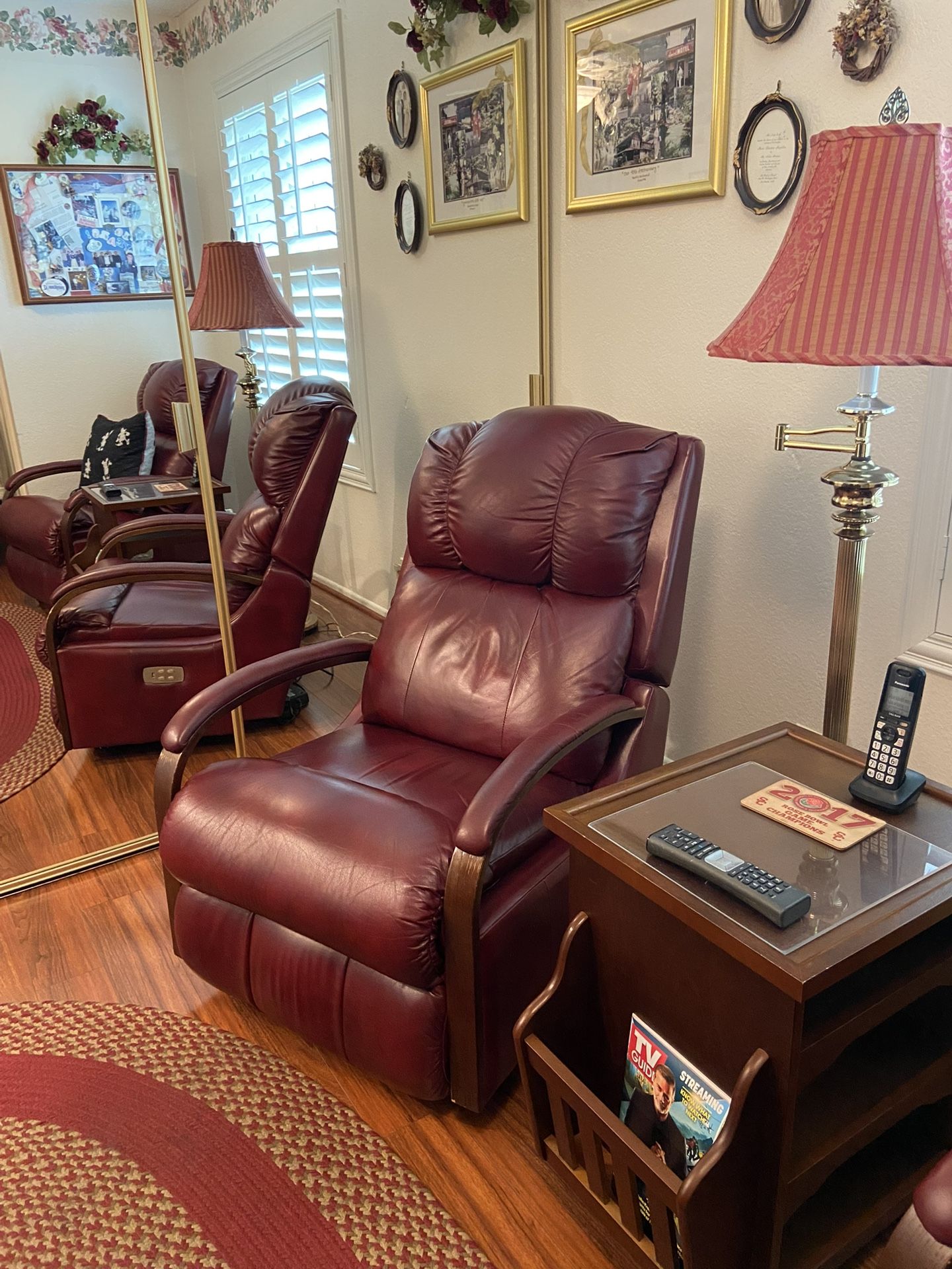 Lazy Boy Leather Electric Couch Chair( Red)