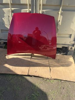 Tesla Model Y 2025-2027 Front Hood – Juniper, Medium Condition