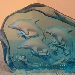 🌺 Blue Dolphin Etched Sea Glass Paper Weight 
