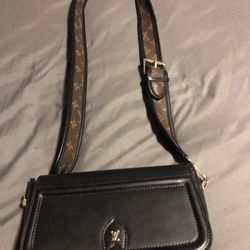 Louie Vittion Purse