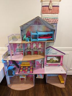 Kidkraft Grand Estates Dollhouse for Sale in Londonderry, NH - OfferUp