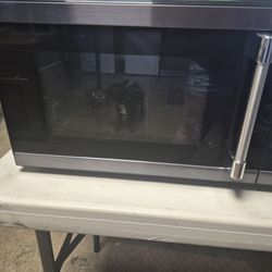 Hamilton Bay microwave