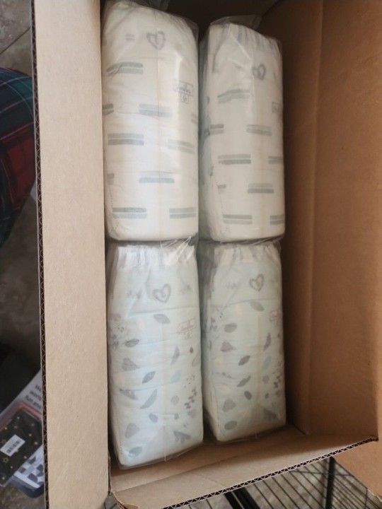 Pampers Baby Diapers - Pure Protection - Size 6, 108 Count, for up to 100% Leakproof