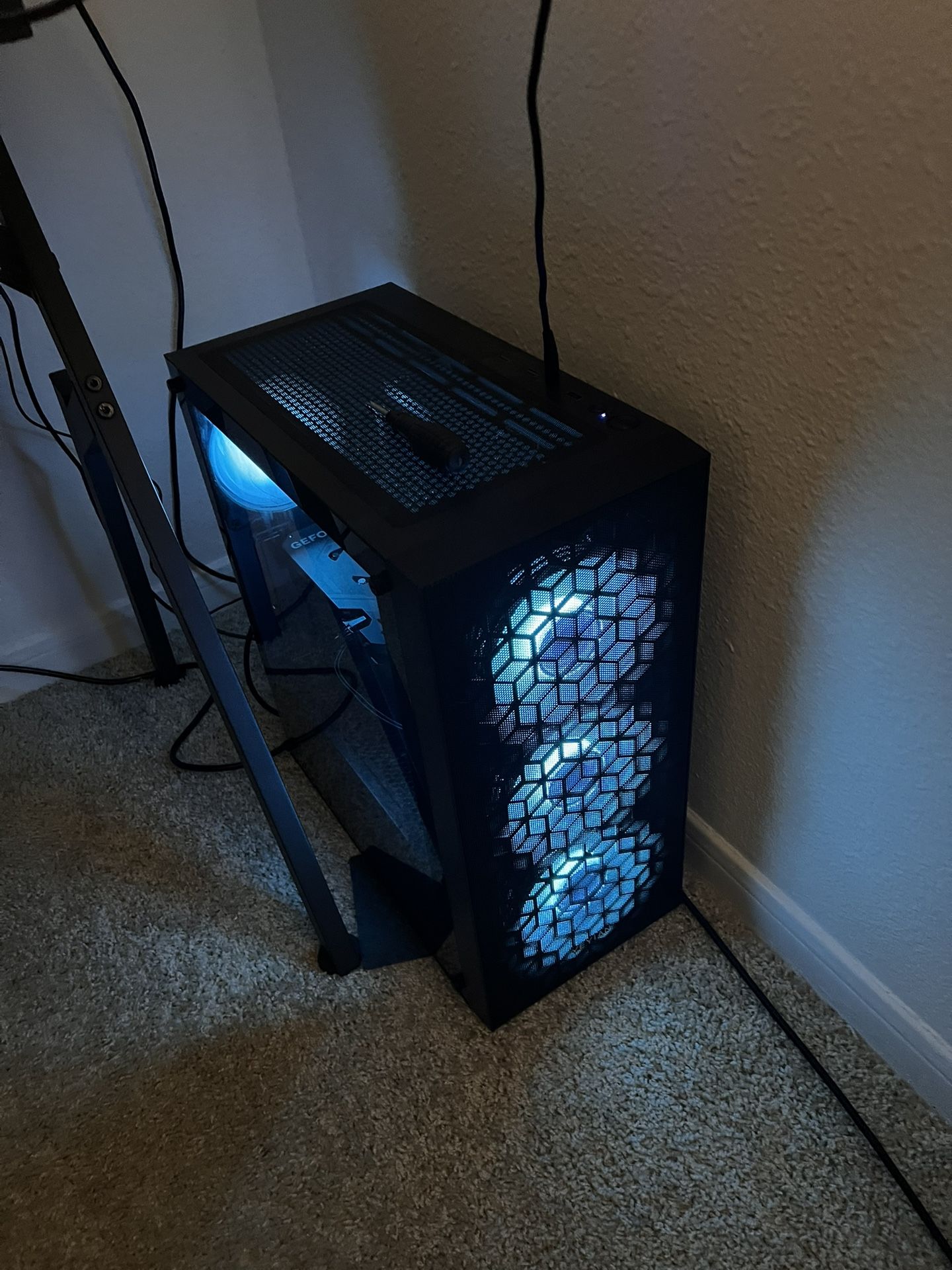 Complete Gaming Setup for Sale – PC / Monitor / Desk / Chair / Accessories (Purchased March 2025)