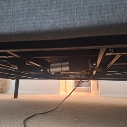 Sealy PressureSmart queen  w/ adjustable base