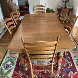 Oak Dinning Room Table 