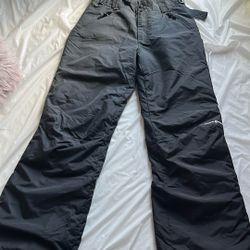 snow pants 