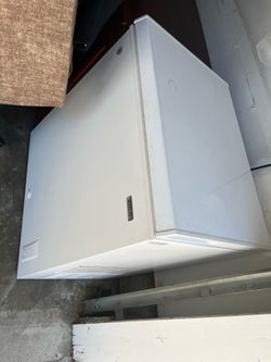 7 cu. Ft. Chest freezer. Works great! We are moving.