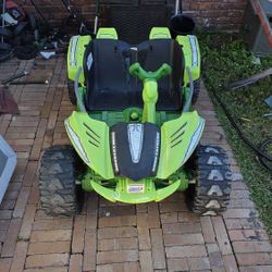 Power Wheels Dune Racer Extreme Battery-Powered Ride-on, 12 V, Max Speed: 5 mph, Green