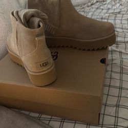 Uggs Size 8