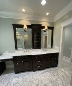 Custom vanity. Originally$30.000