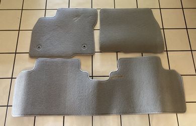 ⚡️FS: New OEM Floor Mats for 2017-2021 Chevy Bolt⚡️