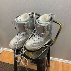 Snowboard Boots W8