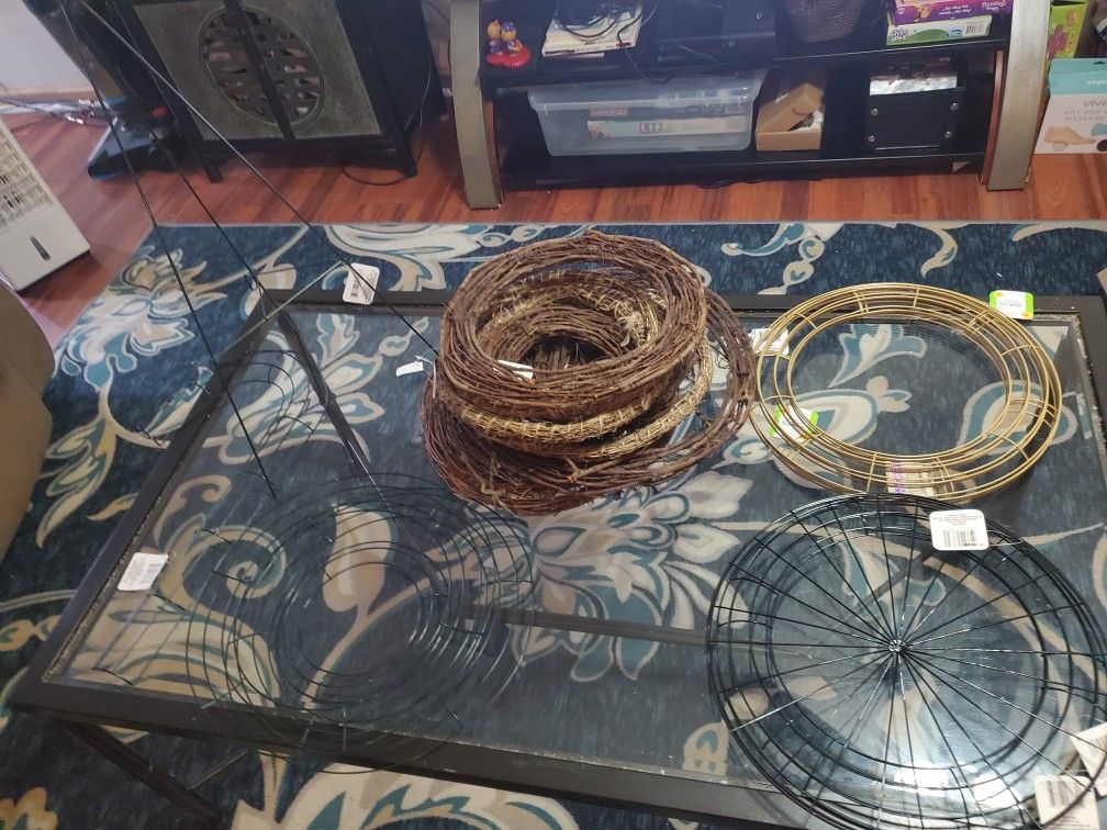 Wreath Making Supplies 4 For $1