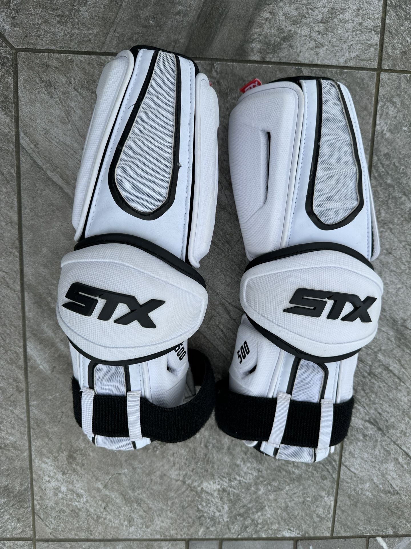STA Stallion 500 Lacrosse arm Pads