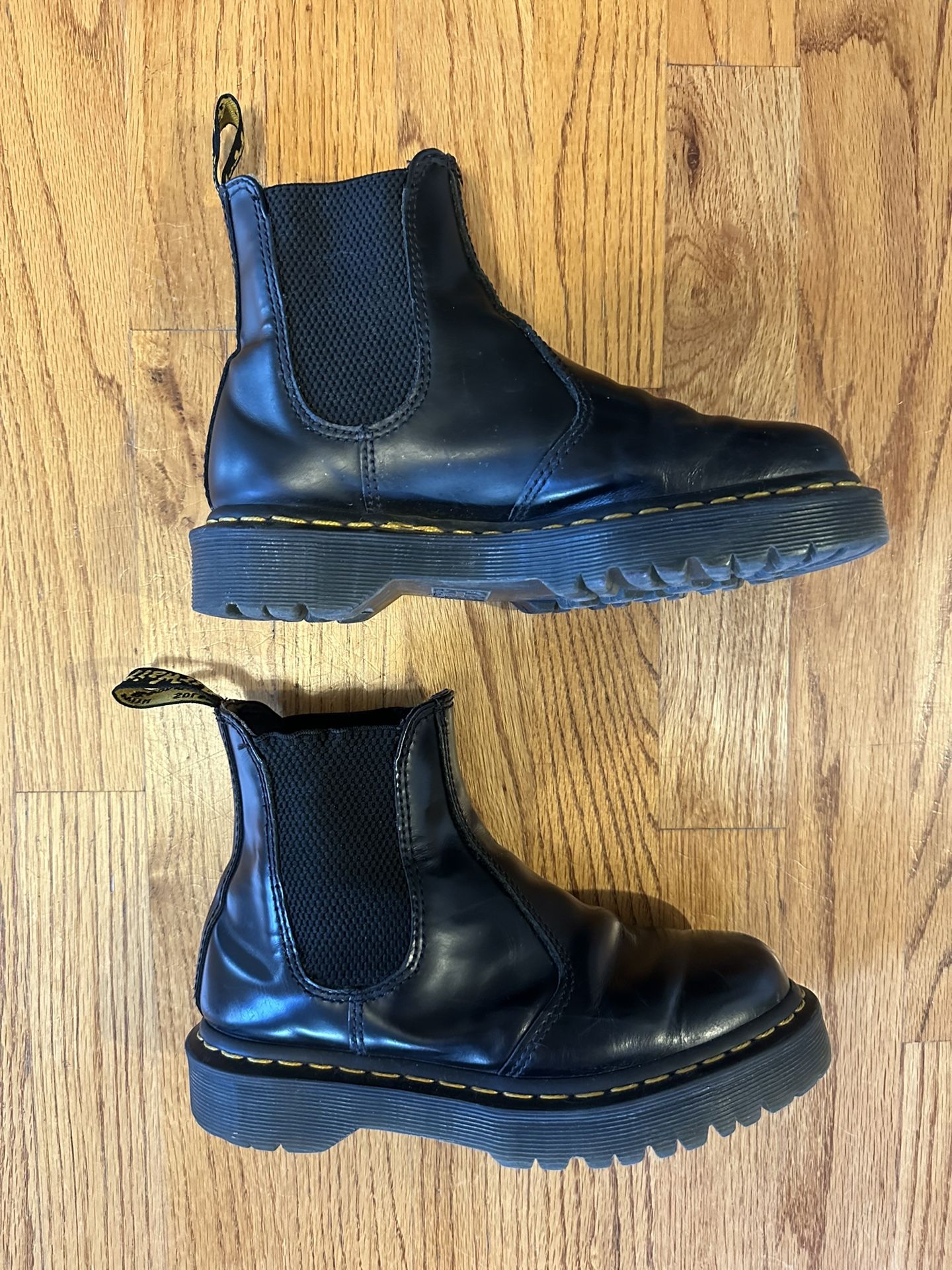 Dr. Martens - 2976 Bex Smooth Leather Chelsea Boots