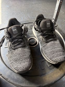 TYR Athletic Sneakers Gray Knit