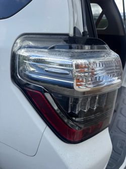 4Runner tail light OEM