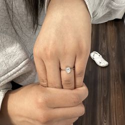 Moissanite   Engagement Ring 